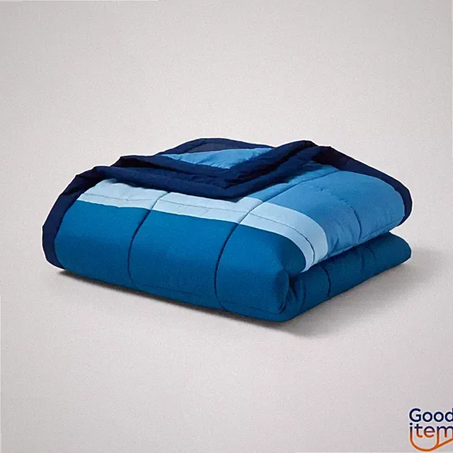 Full/Queen Down Alternative Blanket Blue Color Block - Room Essentials™