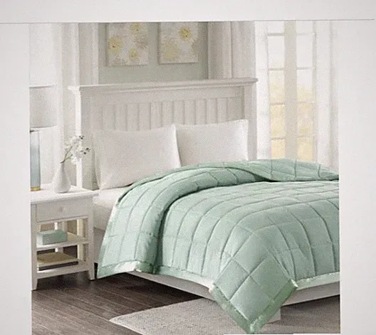 Madison Park Lightweight Down Alternative Full/Queen Blanket Satin Trim