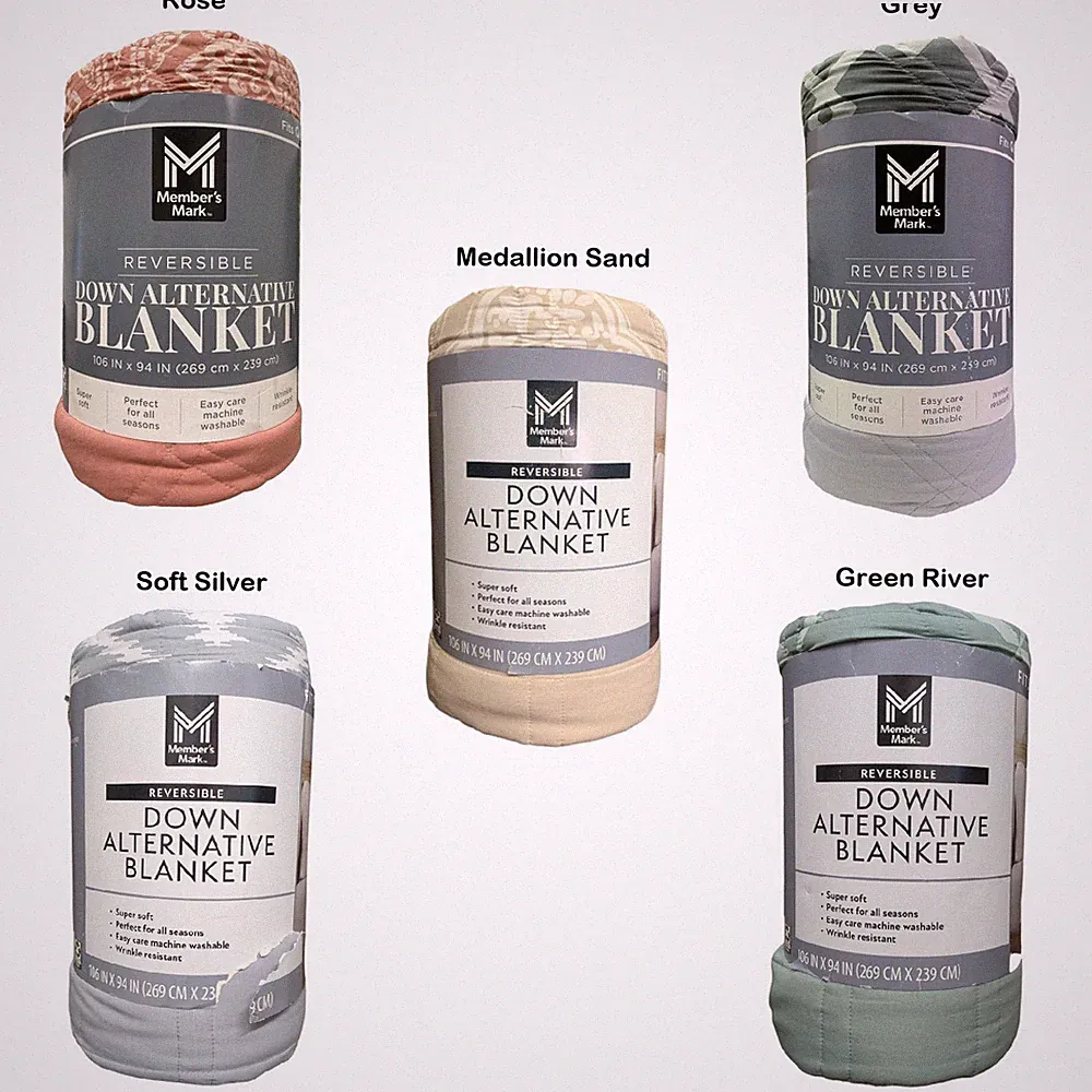 Member's Mark Super Soft Down Alternative Reversible Blanket
